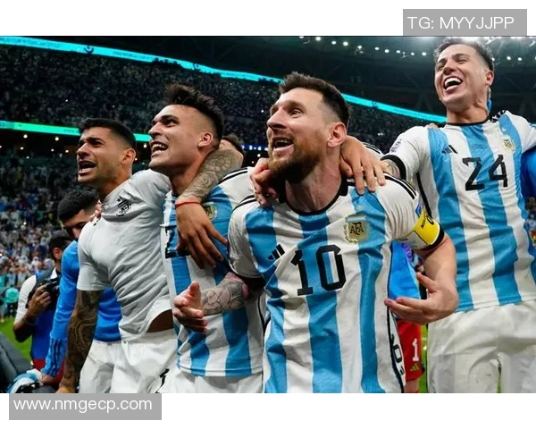 欧洲足球巨星风云：从梅西到C罗的传奇轨迹与影响力分析